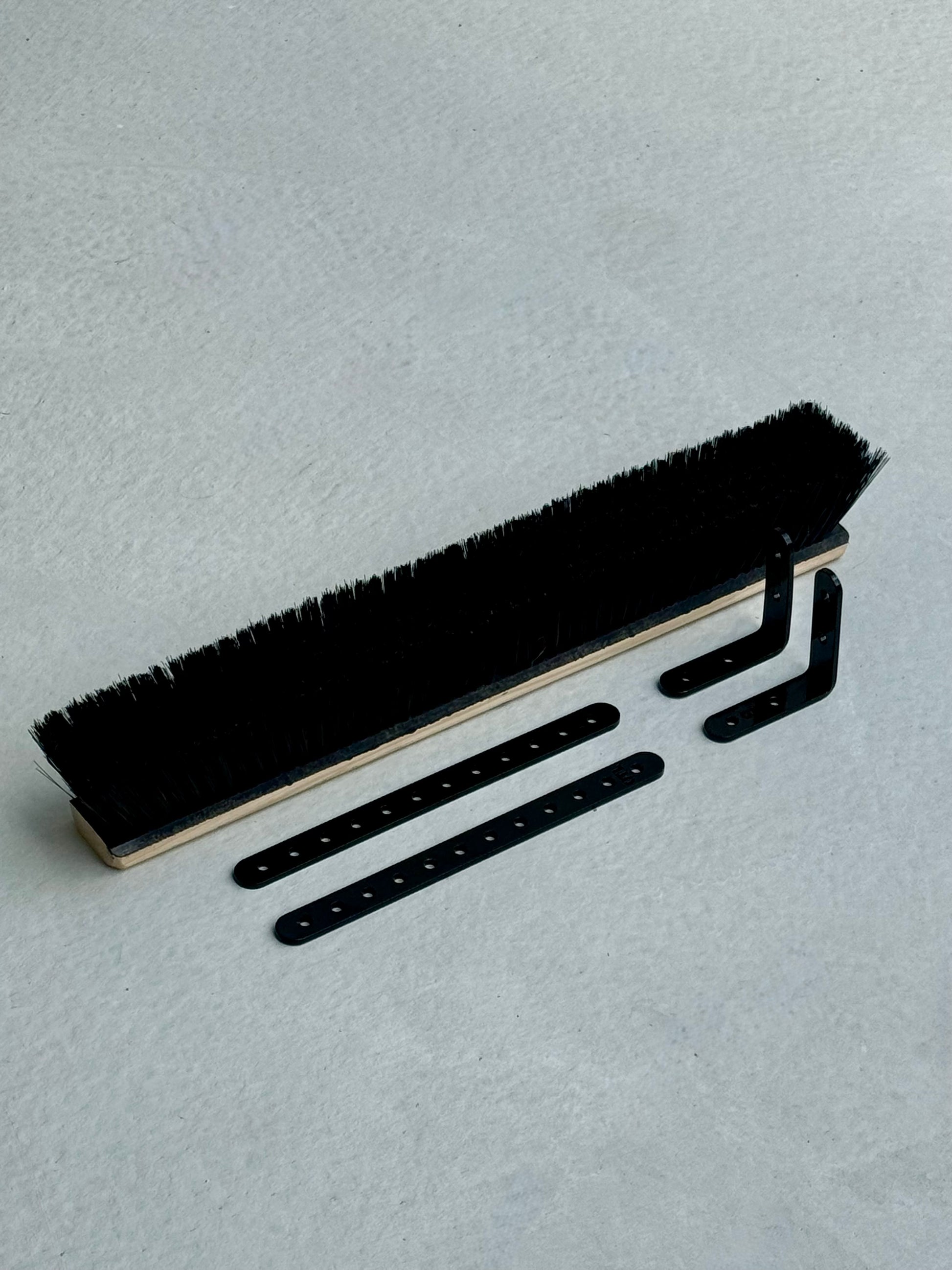 OTL brush brackets stripe kit